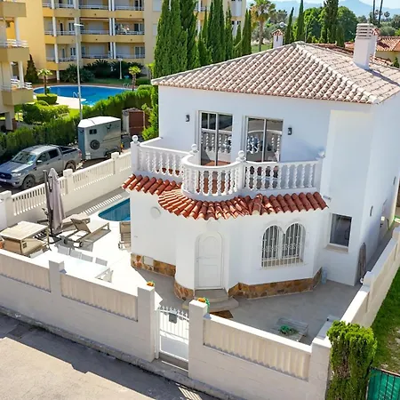 Velissia By Midelisa. Villa *